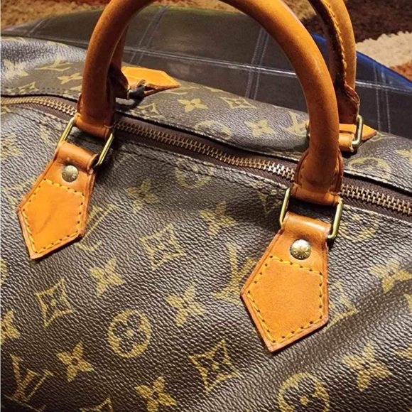 Authentic Louis Vuitton Speedy 35 - Picture 14 of 16